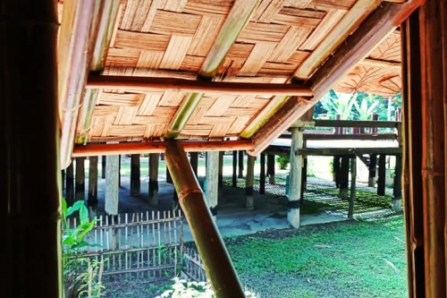 เรือนเครื่องผูก - Kruang-Puuk House (Traditional Lanna/bamboo house)