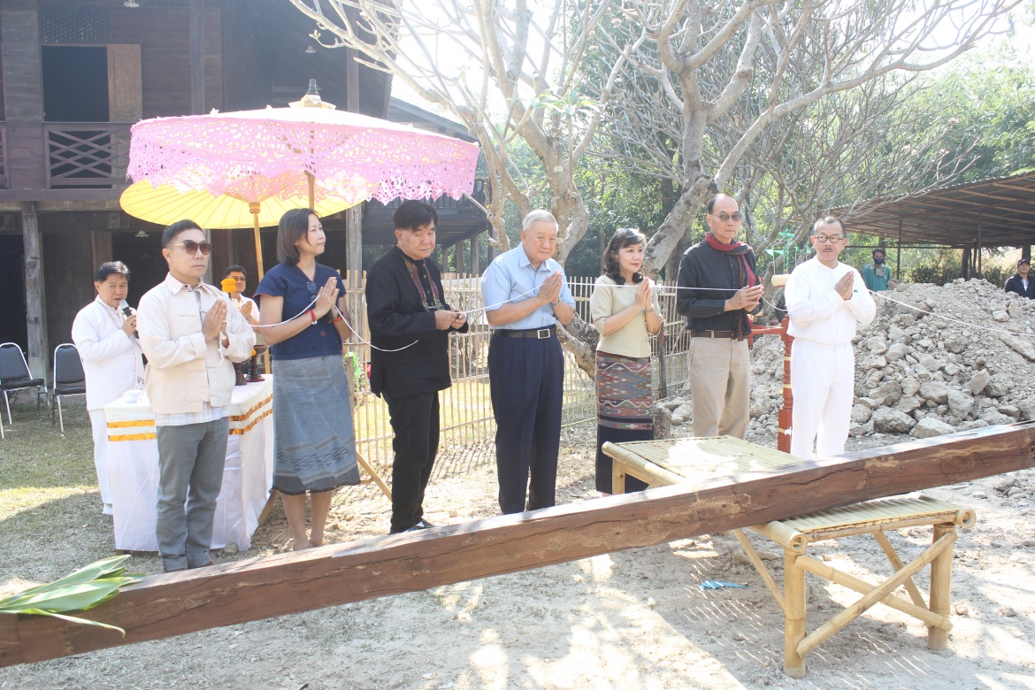 พิธียกเสามงคลเรือนฝาไหล(แม่นายคำเที่ยง)