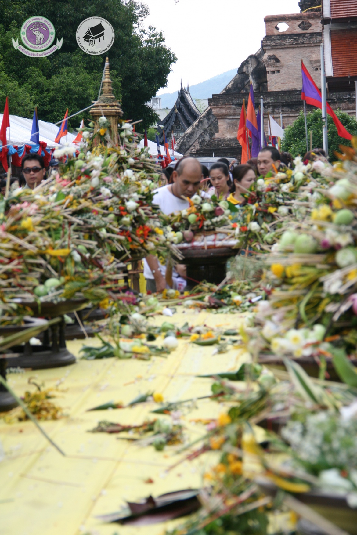 ประเพณีเข้าอินทขีล