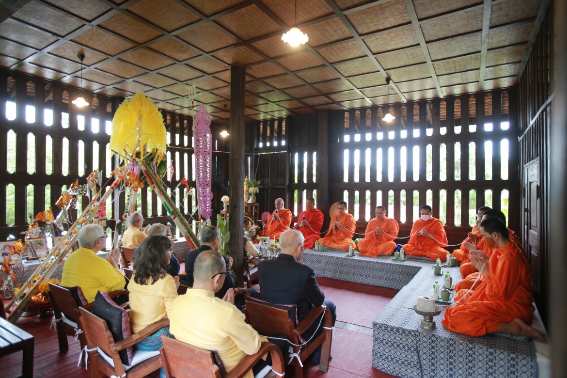 พิธีทำบุญวันคล้ายวันสถาปนาสำนักส่งเสริมศิลปวัฒนธรรม มหาวิทยาลัยเชียงใหม่  และพิธีทำบุญเรือนฝาไหลของแม่นายคำเที่ยง 