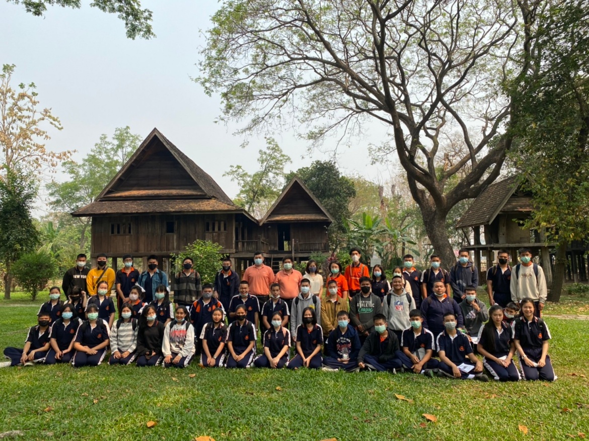 คณะครูและนักเรียนจากโรงเรียนกาวิละวิทยาลัย เข้าทัศนศึกษาและทำกิจกรรมศิลปวัฒนธรรม ณ พิพิธภัณฑ์เรือนโบราณล้านนา มช.