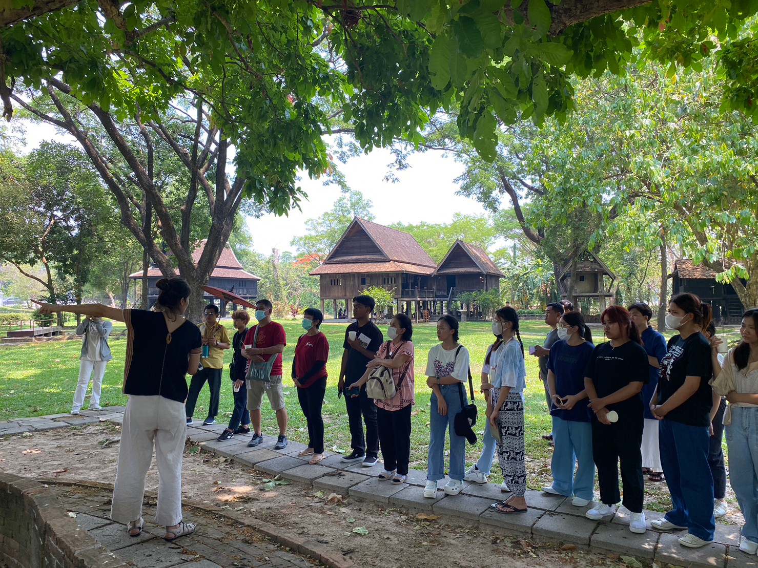 องค์การบริหารพัฒนาพื้นที่พิเศษเพื่อการท่องเที่ยวอย่างยั่งยืน (อพท.) เข้าทัศนศึกษา พิพิธภัณฑ์เรือนโบราณล้านนา มช.