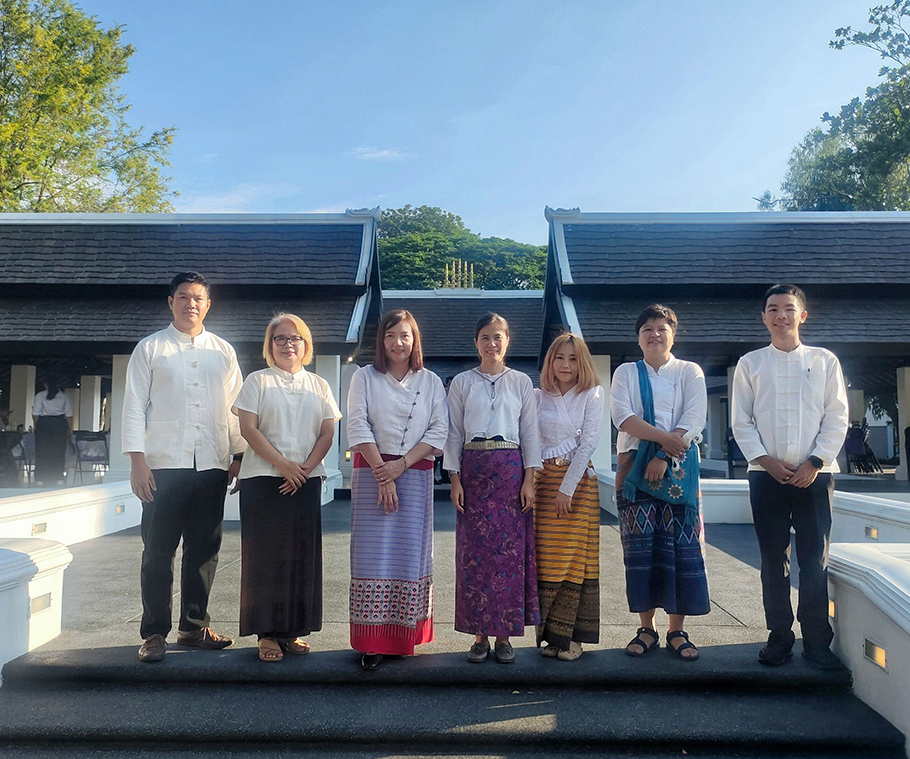 พิธีทำบุญตักบาตรเนื่องในวันวิสาขบูชา ประจำปี 2566