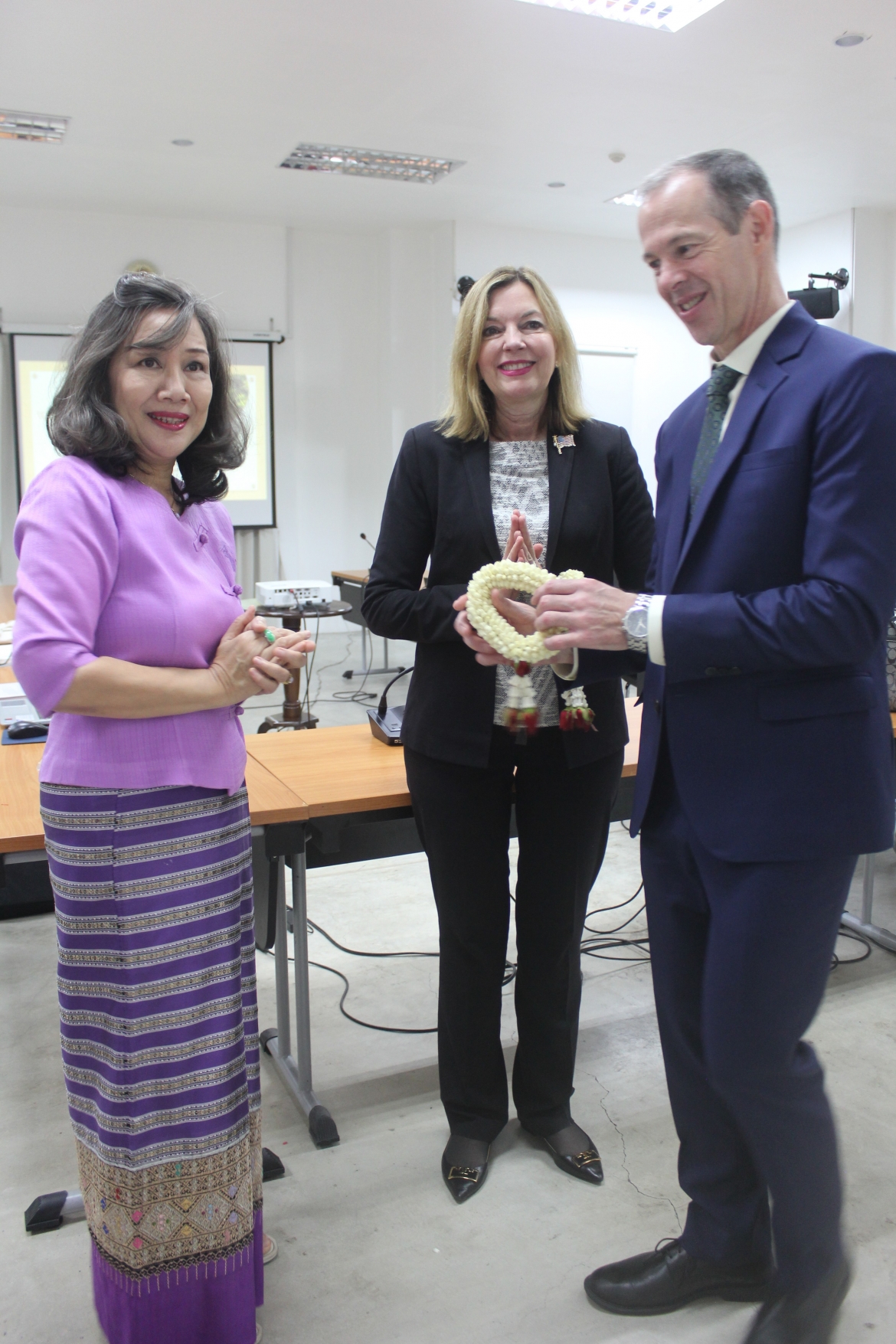 ต้อนรับผู้ช่วยรัฐมนตรีว่าการกระทรวงการต่างประเทศสหรัฐฯ (ฝ่ายกิจการการศึกษาและวัฒนธรรม)