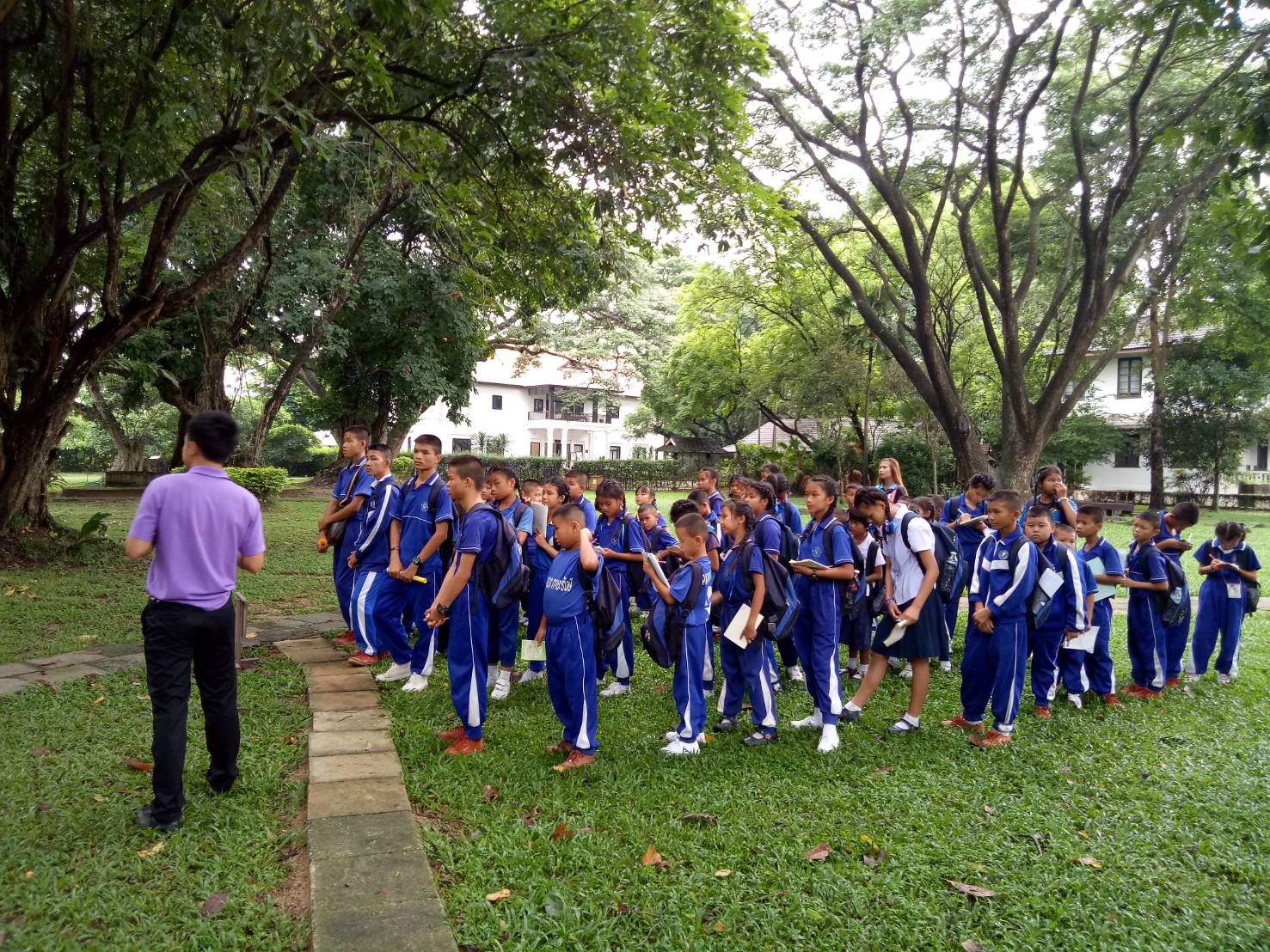 คณะครูและนักเรียนจากโรงเรียนป่าตาล เยี่ยมชมพิพิธภัณฑ์เรือนโบราณล้านนา มช.