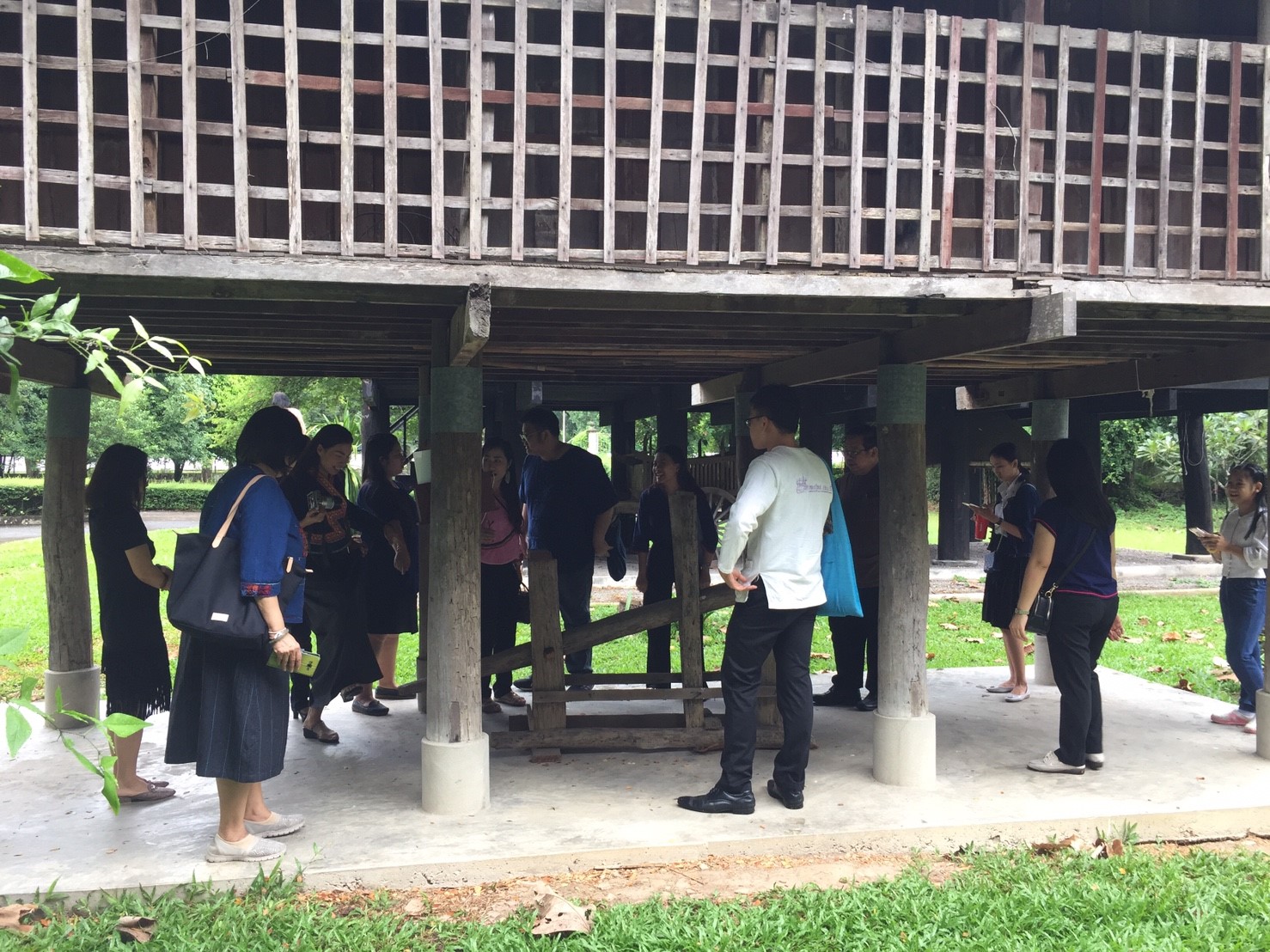 ให้การต้อนรับคณะครูจากโรงเรียนมงฟอร์ตวิทยาลัย