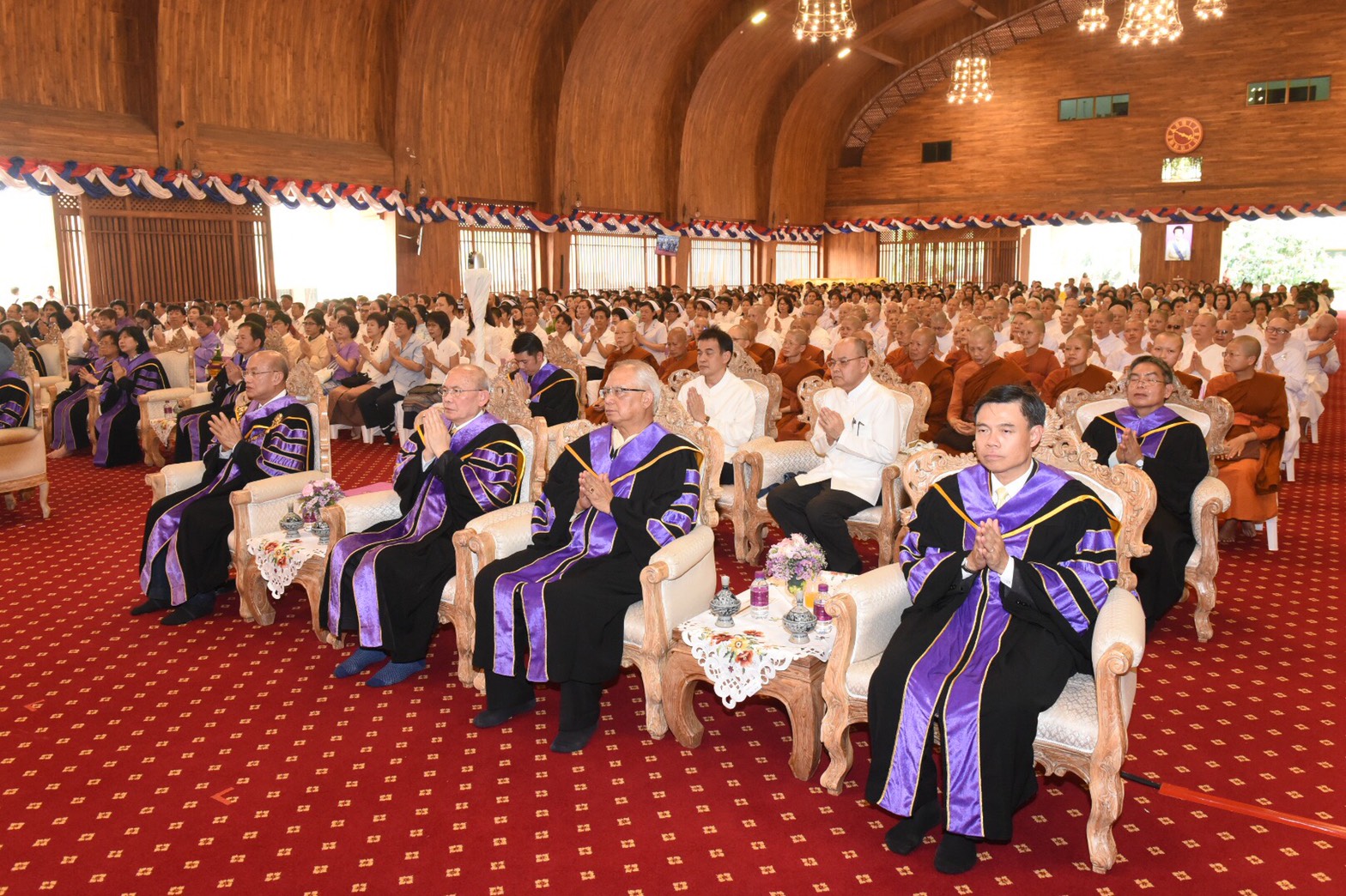 ร่วมพิธีถวายปริญญาปรัชญาดุษฎีบัณฑิตกิตติมศักดิ์ (ปรัชญาและศาสนา)แด่พระพรหมมงคล (ทอง สิริมงฺคโล)