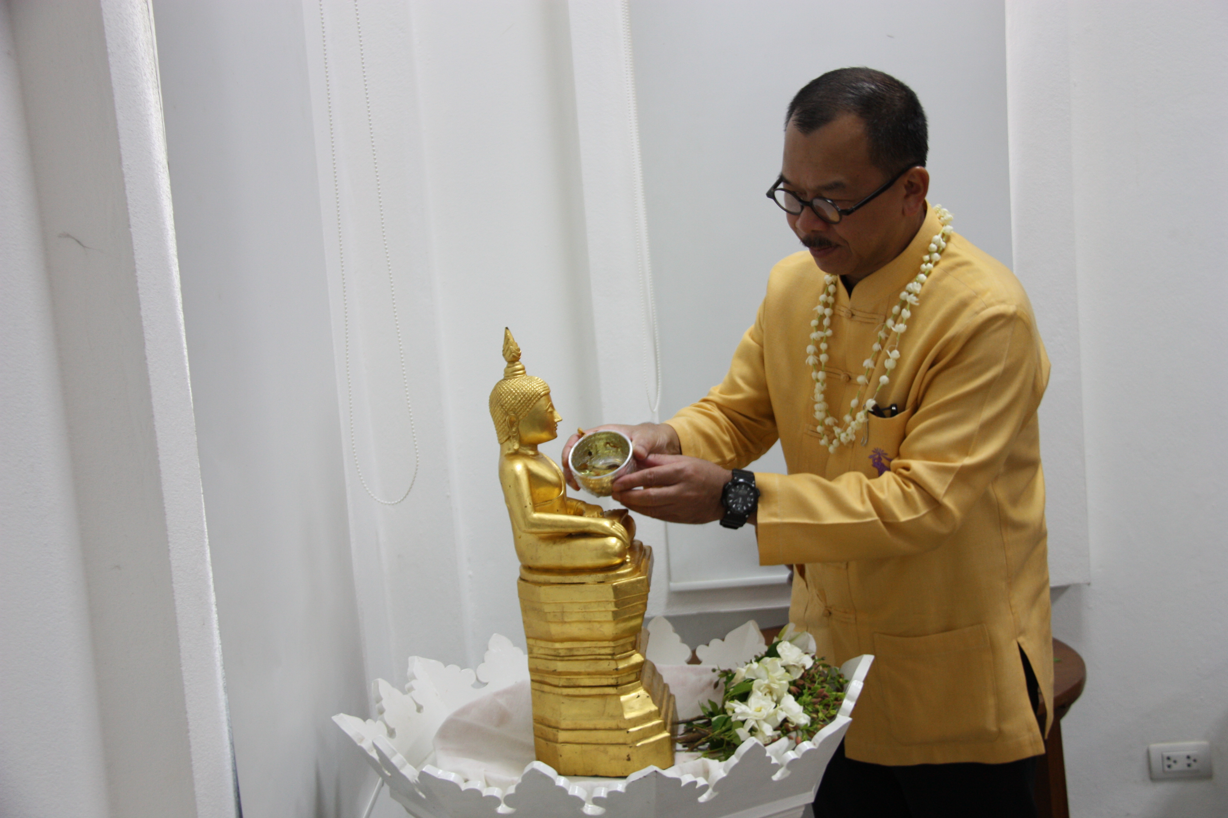 พิธีสระเกล้าดำหัวคณะกรรมการอำนวยการประจำสำนักส่งเสริมศิลปวัฒนธรรม ผู้บริหาร และผู้อาวุโส สำนักส่งเสริมศิลปวัฒนธรรม