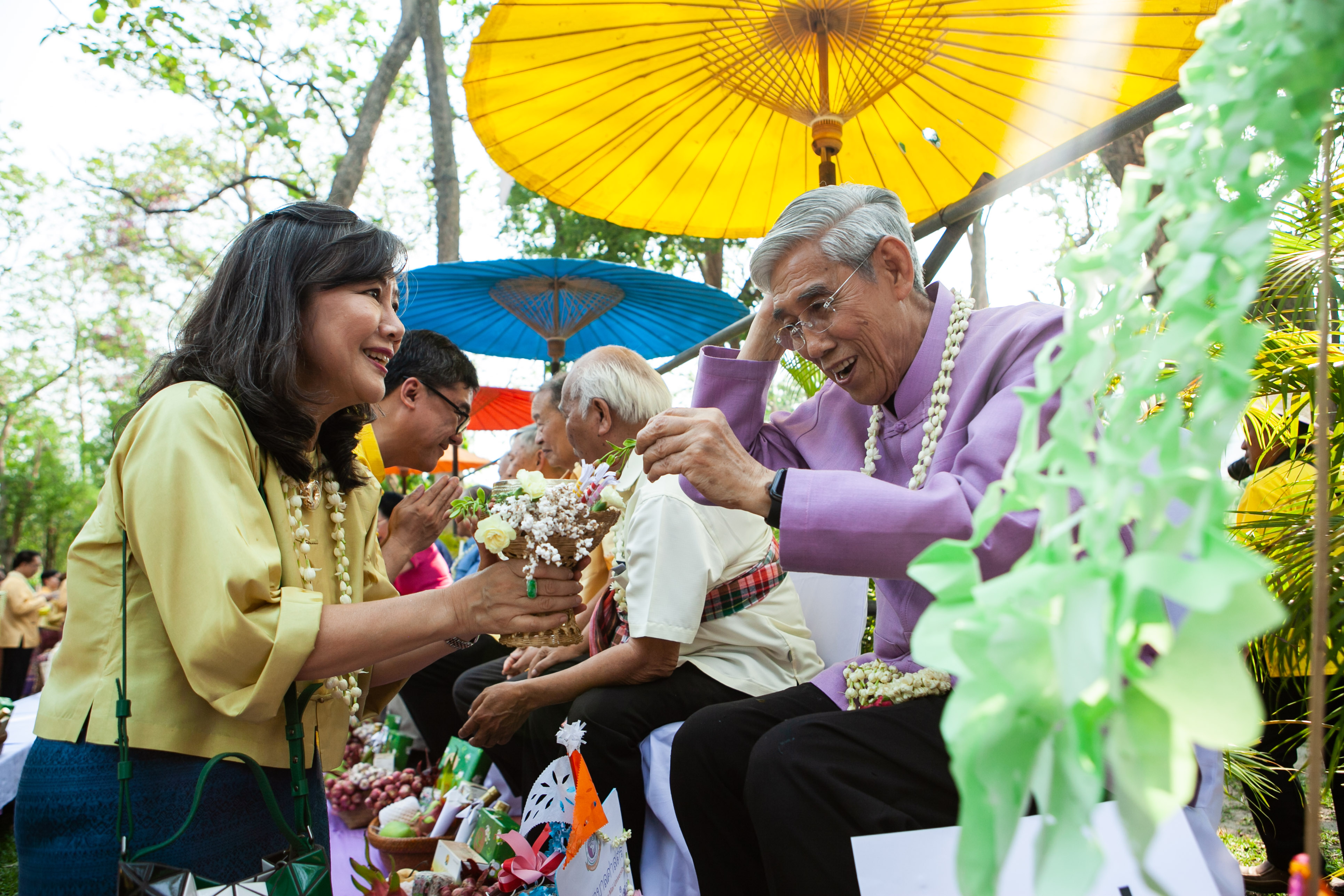 ร่วมพิธีดำหัวอดีตอธิการบดี อธิการบดี คณาจารย์และผู้อาวุโสมหาวิทยาลัยเชียงใหม่ ประจำปี พ.ศ. 2562