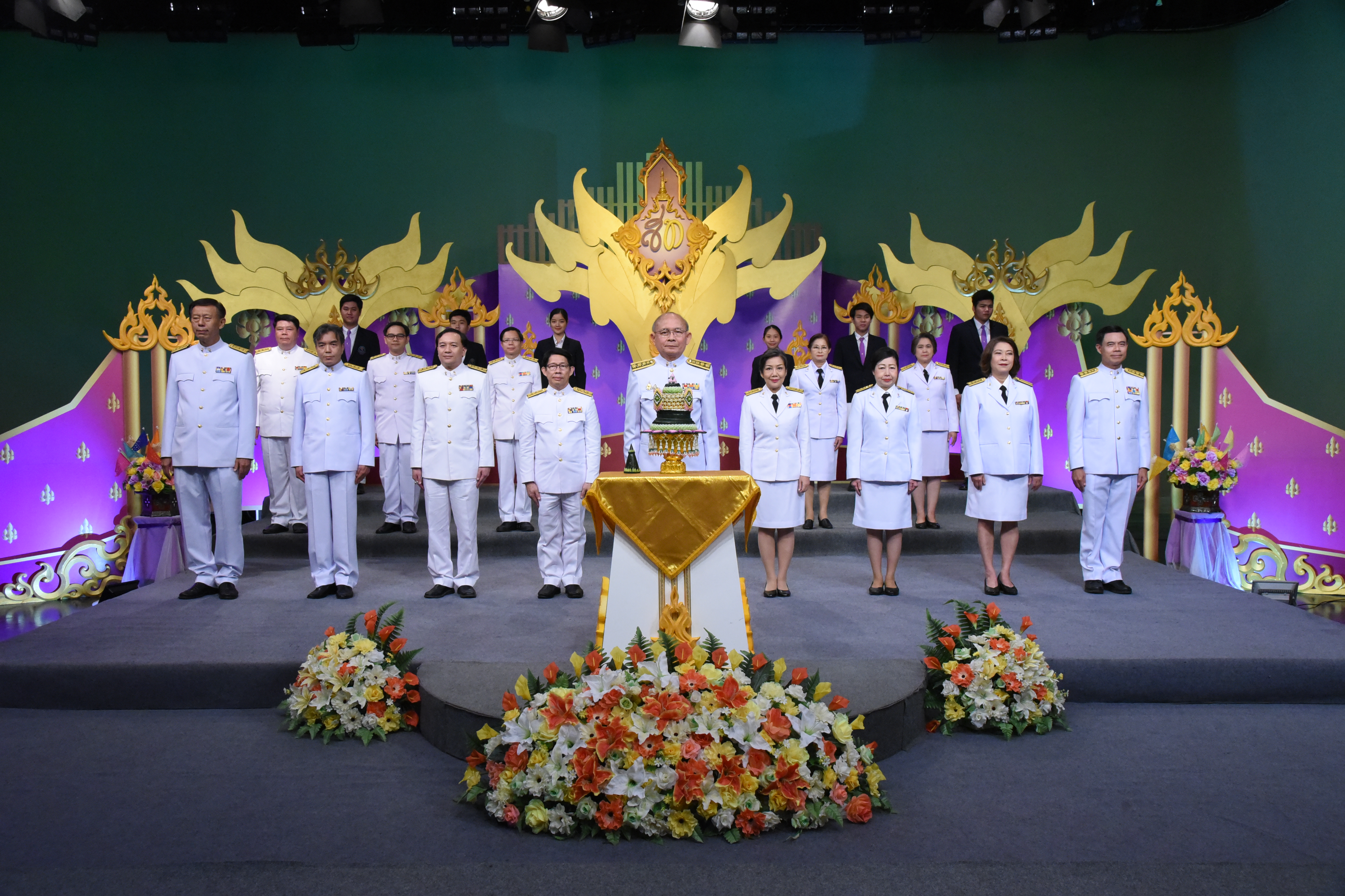 ร่วมบันทึกเทปถวายพระพรสมเด็จพระนางเจ้าสุทิดา พัชรสุธาพิมลลักษณ พระบรมราชินี ในโอกาสมหามงคลเฉลิมพระชนมพรรษา 3 มิถุนายน พ.ศ. 2562