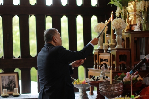 พิธีทำบุญวันคล้ายวันสถาปนาสำนักส่งเสริมศิลปวัฒนธรรม มหาวิทยาลัยเชียงใหม่  และพิธีทำบุญเรือนฝาไหลของแม่นายคำเที่ยง 