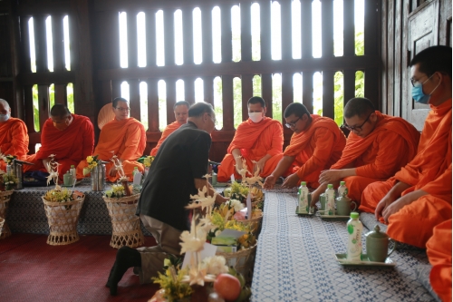 พิธีทำบุญวันคล้ายวันสถาปนาสำนักส่งเสริมศิลปวัฒนธรรม มหาวิทยาลัยเชียงใหม่  และพิธีทำบุญเรือนฝาไหลของแม่นายคำเที่ยง 
