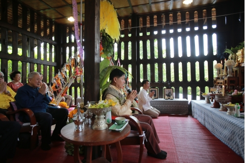 พิธีทำบุญวันคล้ายวันสถาปนาสำนักส่งเสริมศิลปวัฒนธรรม มหาวิทยาลัยเชียงใหม่  และพิธีทำบุญเรือนฝาไหลของแม่นายคำเที่ยง 