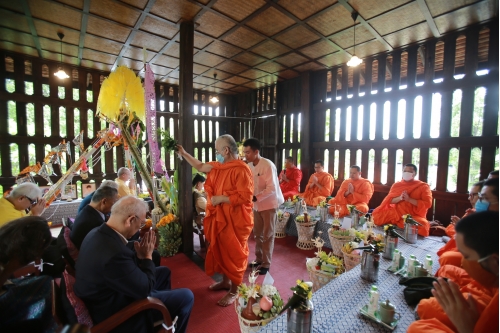 พิธีทำบุญวันคล้ายวันสถาปนาสำนักส่งเสริมศิลปวัฒนธรรม มหาวิทยาลัยเชียงใหม่  และพิธีทำบุญเรือนฝาไหลของแม่นายคำเที่ยง 