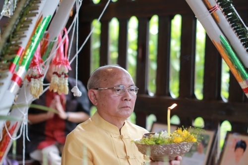 พิธีทำบุญวันคล้ายวันสถาปนาสำนักส่งเสริมศิลปวัฒนธรรม มหาวิทยาลัยเชียงใหม่  และพิธีทำบุญเรือนฝาไหลของแม่นายคำเที่ยง 