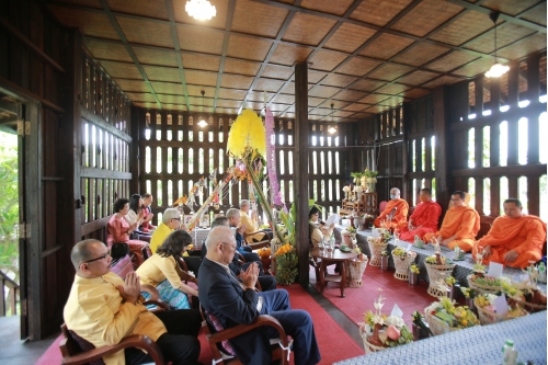 พิธีทำบุญวันคล้ายวันสถาปนาสำนักส่งเสริมศิลปวัฒนธรรม มหาวิทยาลัยเชียงใหม่  และพิธีทำบุญเรือนฝาไหลของแม่นายคำเที่ยง 