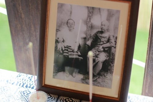 พิธีทำบุญวันคล้ายวันสถาปนาสำนักส่งเสริมศิลปวัฒนธรรม มหาวิทยาลัยเชียงใหม่  และพิธีทำบุญเรือนฝาไหลของแม่นายคำเที่ยง 