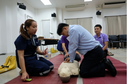 โครงการอบรมการปฐมพยาบาลเบื้องต้น และการช่วยชีวิตขั้นพื้นฐาน 
