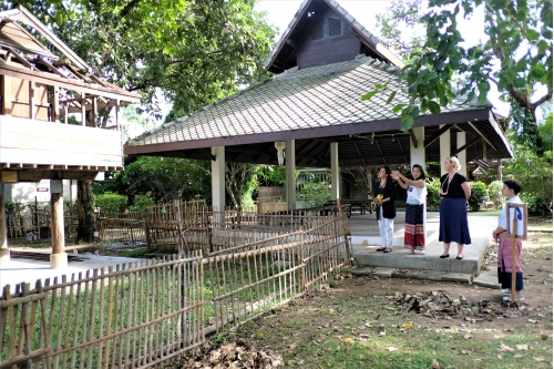 ให้การต้อนรับคุณ Lydia Barraza ผู้ช่วยทูตฝ่ายวัฒนธรรมและการศึกษา สถานเอกอัครราชทูตสหรัฐอเมริกาประจำประเทศไทย