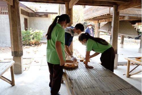 คณะครูและนักเรียนจากโรงเรียนต้นกล้า เข้าทัศนศึกษาและทำกิจกรรมศิลปวัฒนธรรม ณ พิพิธภัณฑ์เรือนโบราณล้านนา มช.  