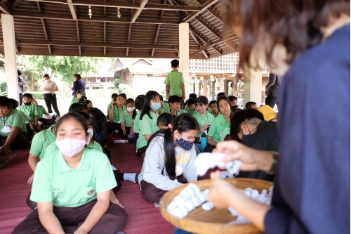 คณะครูและนักเรียนจากโรงเรียนต้นกล้า เข้าทัศนศึกษาและทำกิจกรรมศิลปวัฒนธรรม ณ พิพิธภัณฑ์เรือนโบราณล้านนา มช.  