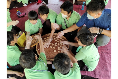 คณะครูและนักเรียนจากโรงเรียนต้นกล้า เข้าทัศนศึกษาและทำกิจกรรมศิลปวัฒนธรรม ณ พิพิธภัณฑ์เรือนโบราณล้านนา มช.  