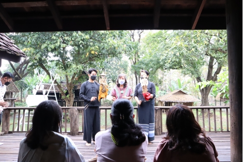 ให้การต้อนรับคณะผู้บริหารในเครือเซ็นทรัลพัฒนา