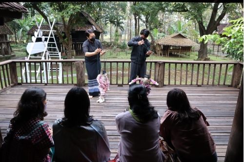 ให้การต้อนรับคณะผู้บริหารในเครือเซ็นทรัลพัฒนา