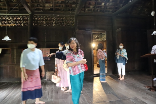 ให้การต้อนรับคณะผู้บริหารในเครือเซ็นทรัลพัฒนา