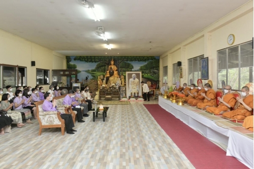 ร่วมพิธีทอดถวายผ้ากฐินมหาวิทยาลัยเชียงใหม่ ประจำ ปี 2565