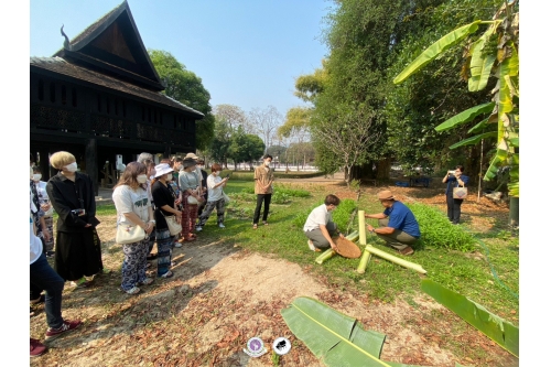 นักศึกษาจาก Kanda University of international Studies (KUIS) ประเทศญี่ปุ่น เข้าชมเเหล่งเรียนรู้ และงานหัตถกรรมล้านนา