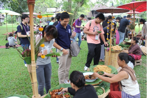 งานเลี้ยงต้อนรับแบบล้านนา