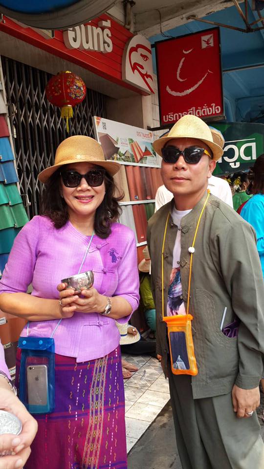 ร่วมขบวนแห่สรงน้ำพระพุทธรูปสำคัญประจำจังหวัดเชียงใหม่