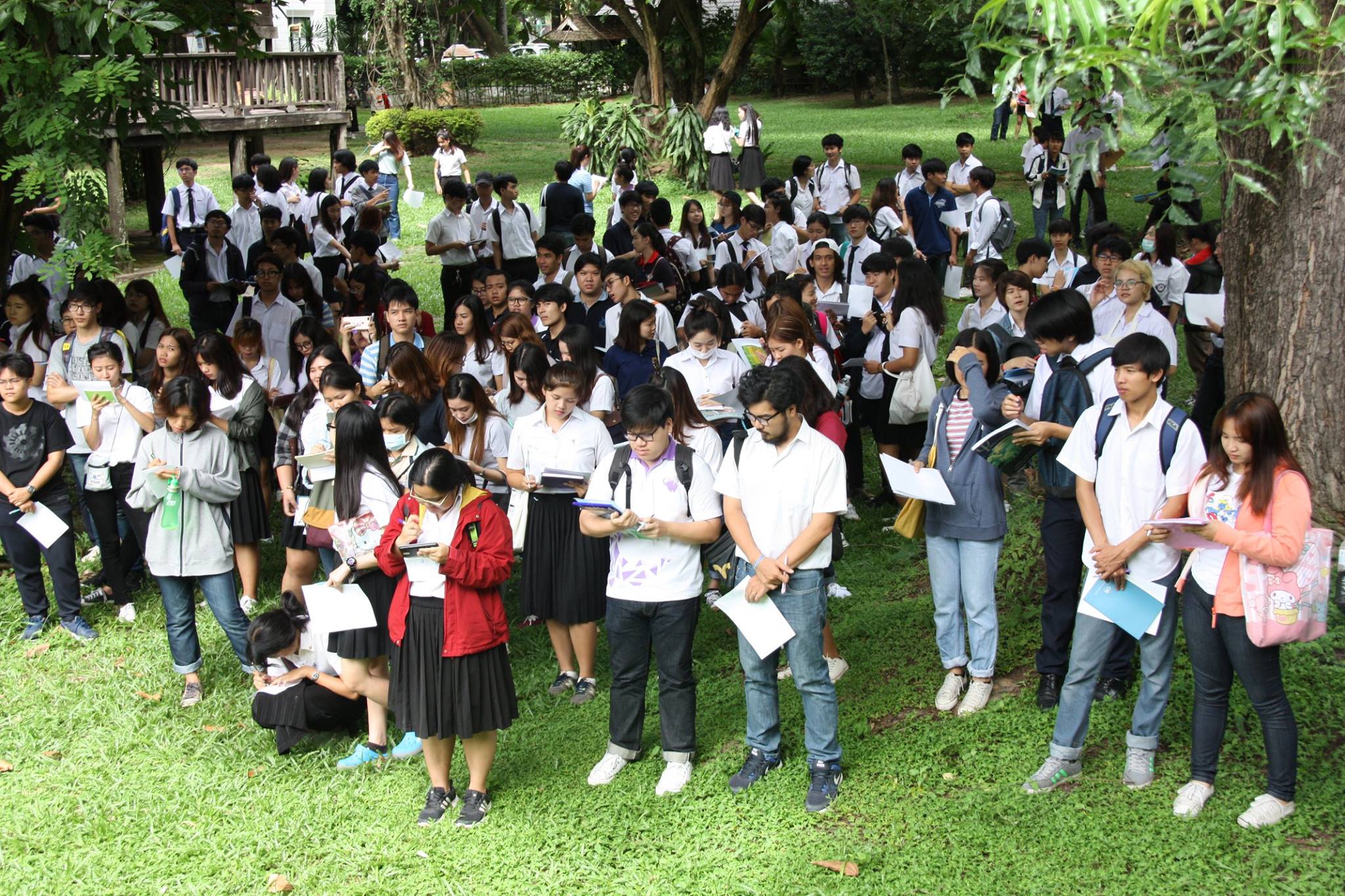 ให้การต้อนรับ อ.ดร.แผ่นดิน อุนจะนำ และคณะนักศึกษาจากคณะสถาปัตยกรรมศาสตร์ มหาวิทยาลัยเชียงใหม่ เมื่อวันที่ 19 มิถุนายน 2560