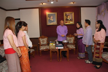 สำนักส่งเสริมศิลปวัฒนธรรม เข้าดำหัวและขอพรจากอธิการบดีมหาวิทยาลัยเชียงใหม่เนื่องในโอกาสปีใหม่เมือง